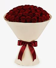 Букет 101 Бордовая роза Блэк Бакарра в Тарумовке