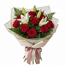 Букет цветов из:  Лилии и Розы #REPLACE_PRED# Тарумовке