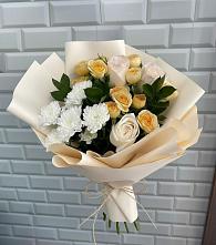 Букет цветов из:  Розы и Хризантемы в Тарумовке