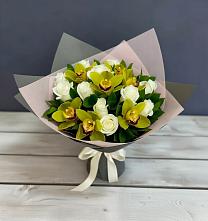 Букет цветов из:  Орхидеи и Розы в Тарумовке