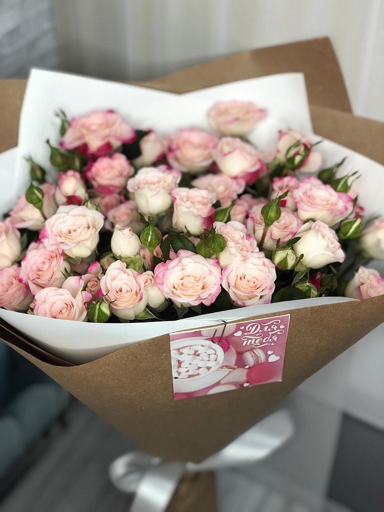 Букет цветов из: Розы в Тарумовке