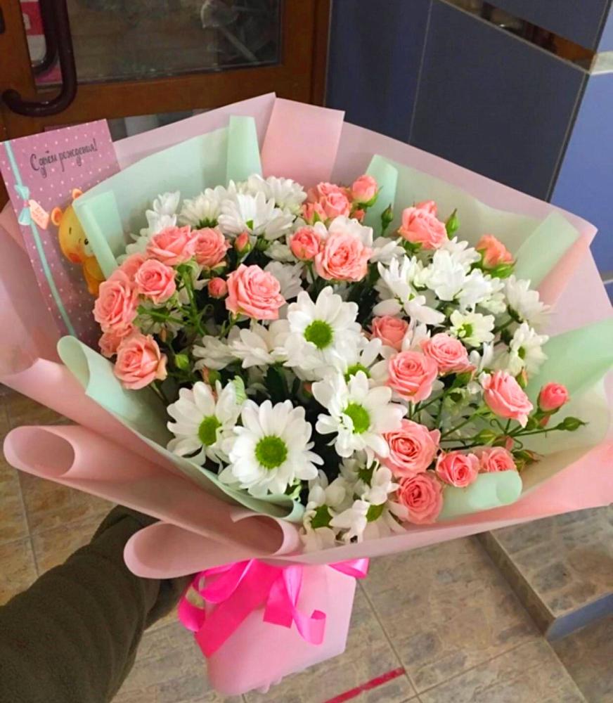 Букет цветов из: Розы и Хризантемы в Тарумовке