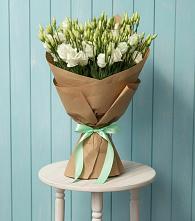 Букет цветов из:  Лизиантусы в Тарумовке