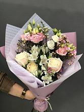 Букет цветов из:  Альстромерии, Розы и Лизиантусы #REPLACE_PRED# Тарумовке
