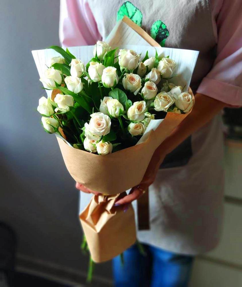 Букет цветов из: Розы в Тарумовке