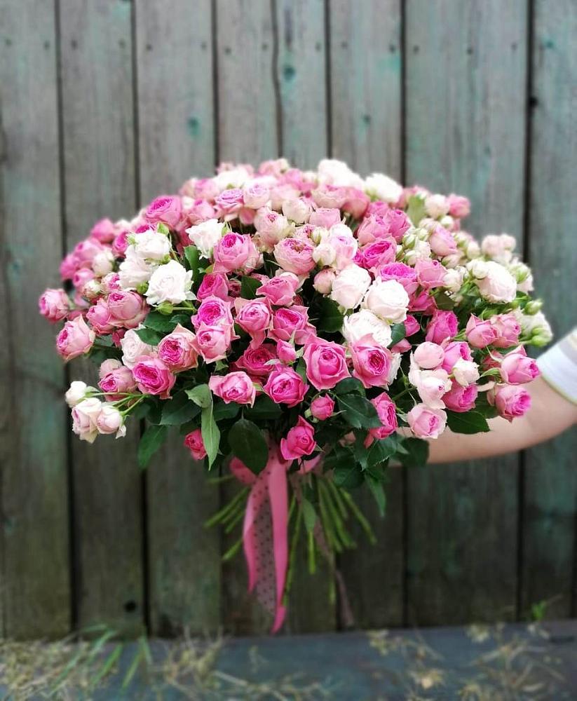 Букет Розовые кустовые розы Натали и Лав Лидия в Тарумовке