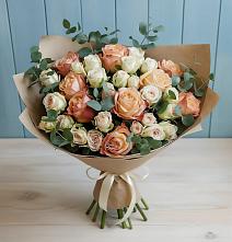 Букет цветов из:  Альстромерии и Розы в Тарумовке